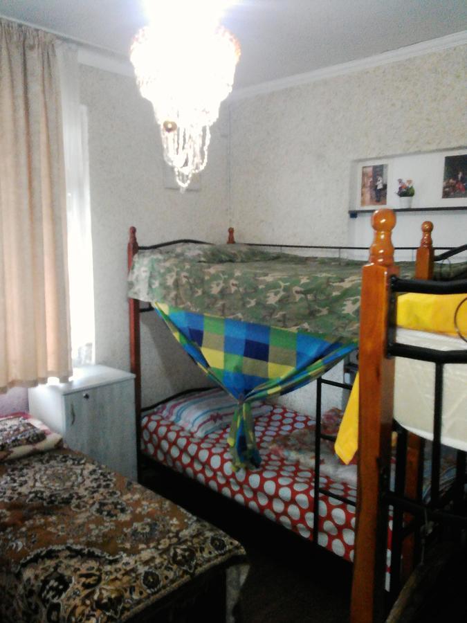 Hostel Retro Batumi Luaran gambar